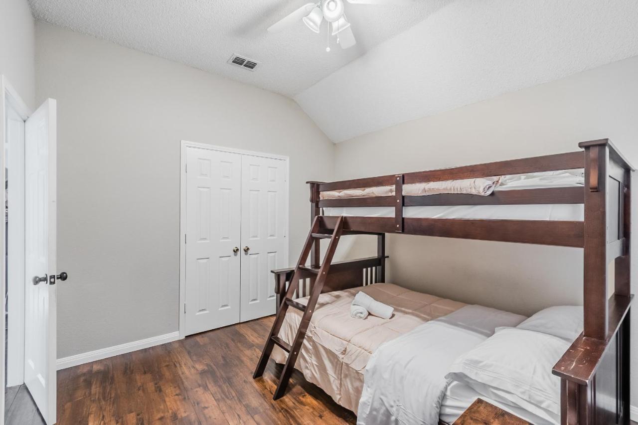 * *Astounding House **Perfect For Family And Friends , Pool , Hot Tub, & Game Room Allen Exteriör bild