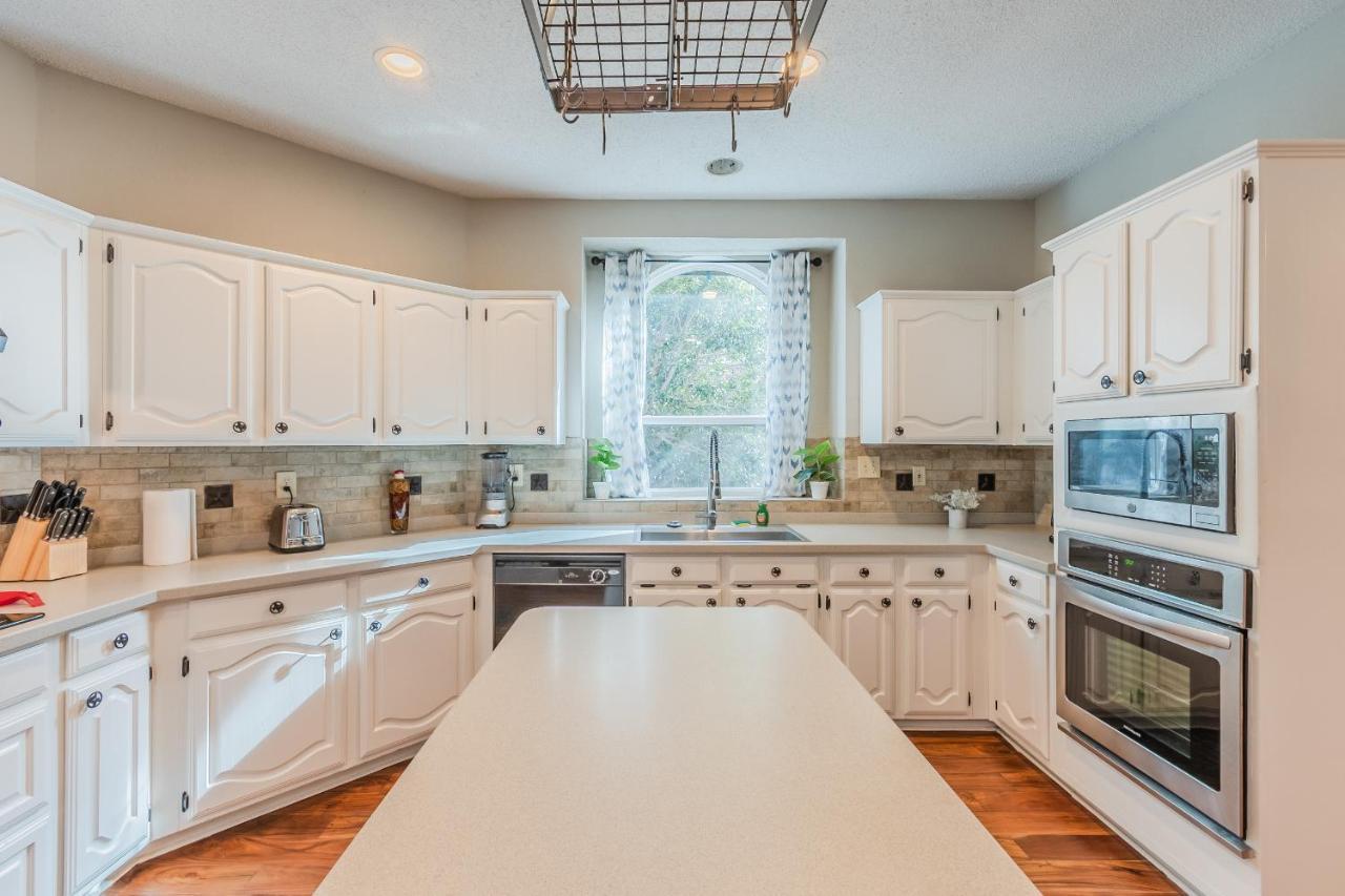 * *Astounding House **Perfect For Family And Friends , Pool , Hot Tub, & Game Room Allen Exteriör bild